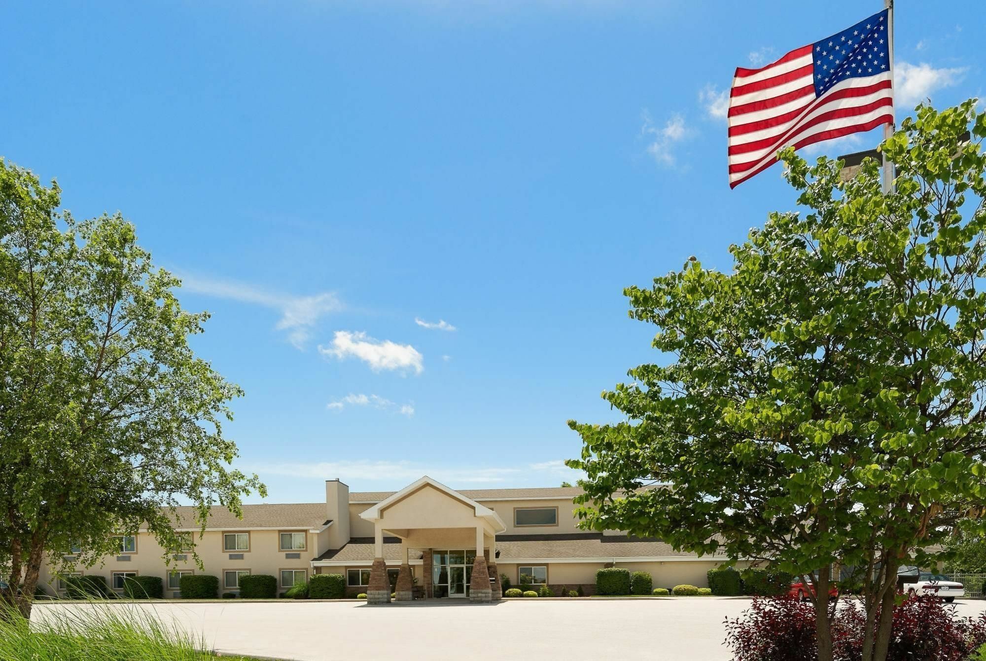 Americinn By Wyndham Republic Dış mekan fotoğraf
